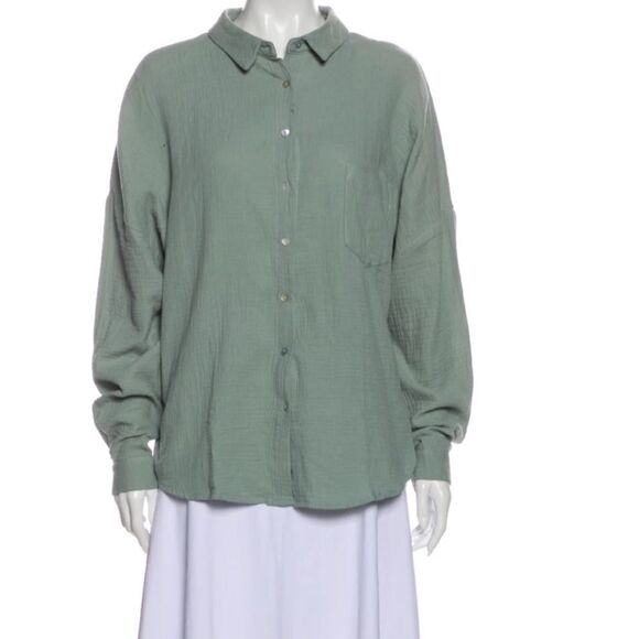 WHITE FOX
Long Sleeve Button-Up Top - Picture 2 of 8